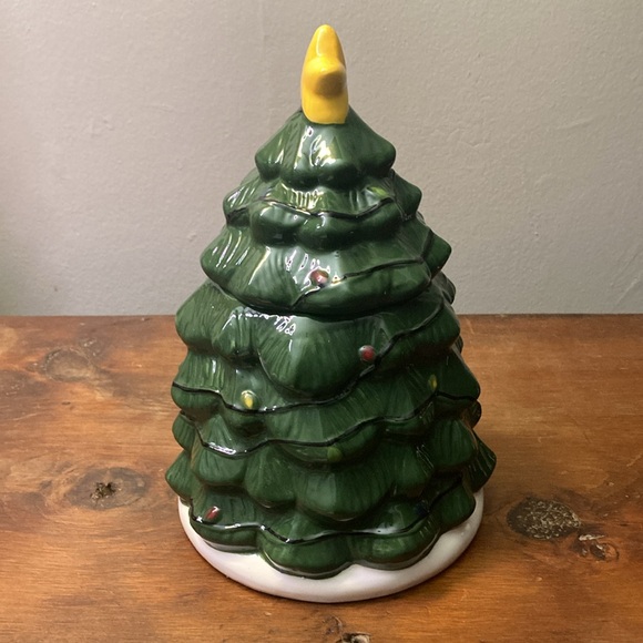 NWT- Stunning Holiday Christmas Tree 🎄with Lights Ceramic Cookie Jar Decoration - Picture 9 of 17